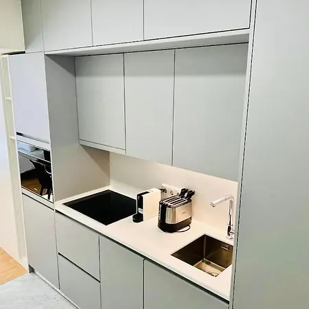 Appartamento Crespo High Class Next To Saldanha Lisbona
