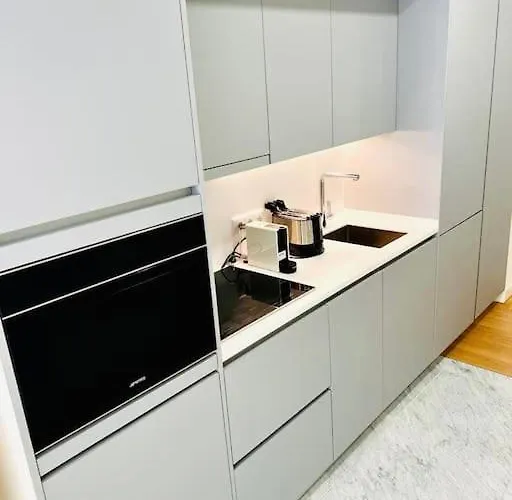 Apartment Crespo High Class Next To Saldanha Lisbon